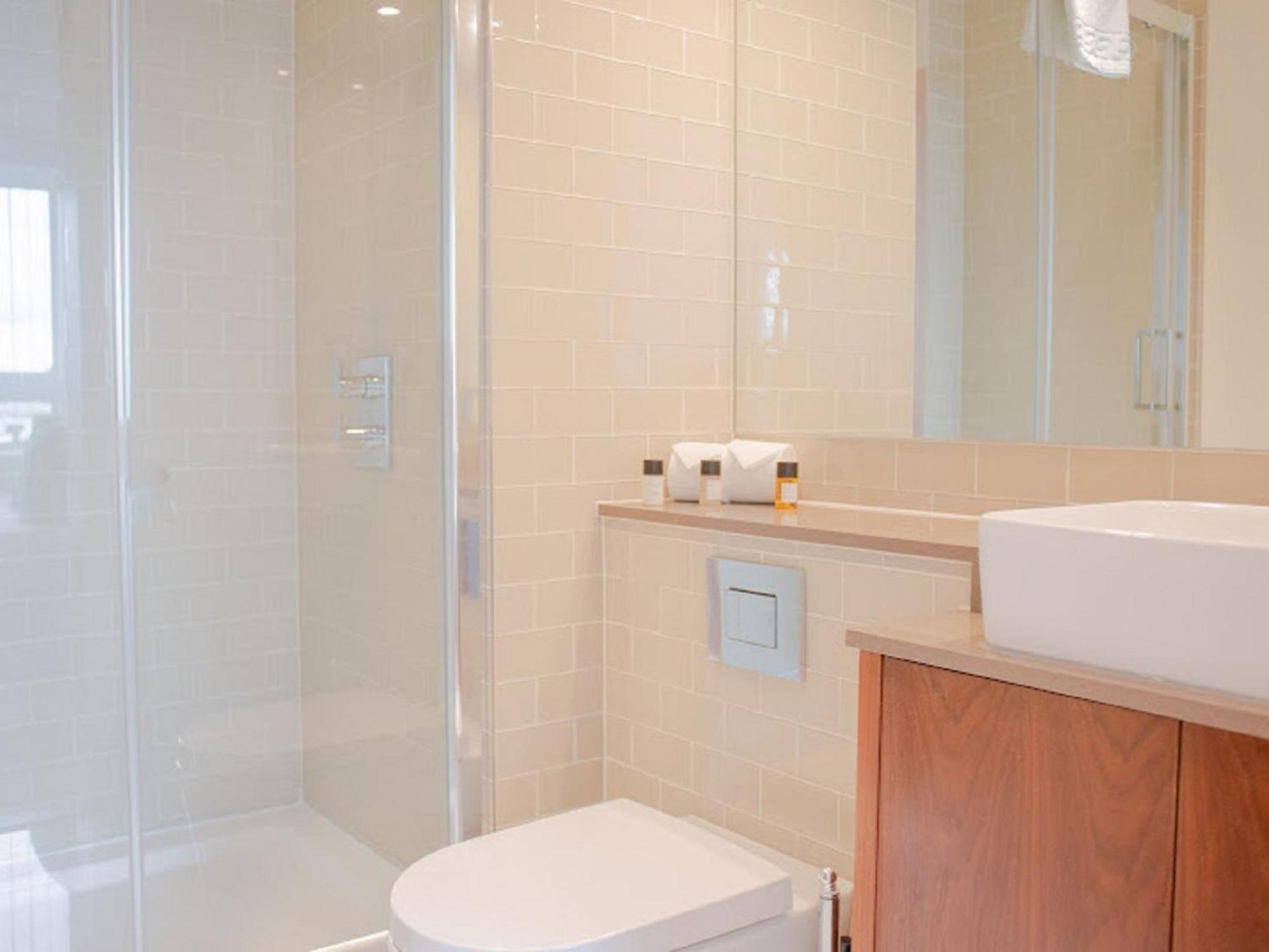 Lincoln Plaza By Interhome Appartement Londen
